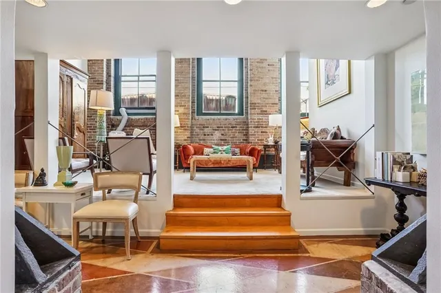 $3,700 | 1107 South Peters Street, Unit 101, New Orleans, LA 70130