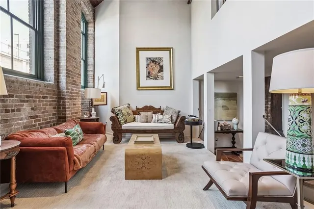 $3,700 | 1107 South Peters Street, Unit 101, New Orleans, LA 70130