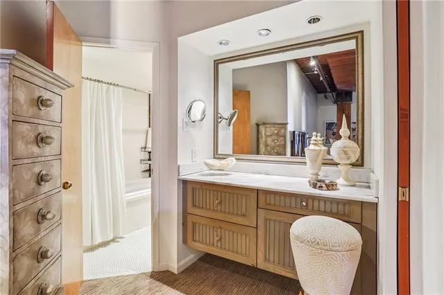 $3,700 | 1107 South Peters Street, Unit 101, New Orleans, LA 70130