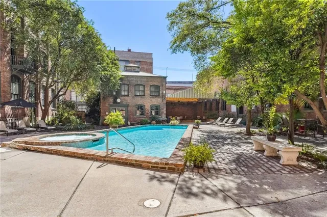 $3,700 | 1107 South Peters Street, Unit 101, New Orleans, LA 70130