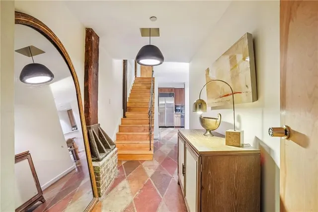 $3,700 | 1107 South Peters Street, Unit 101, New Orleans, LA 70130