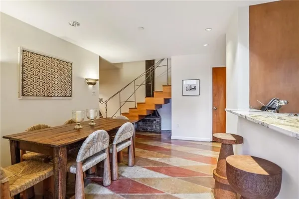 $3,700 | 1107 South Peters Street, Unit 101, New Orleans, LA 70130