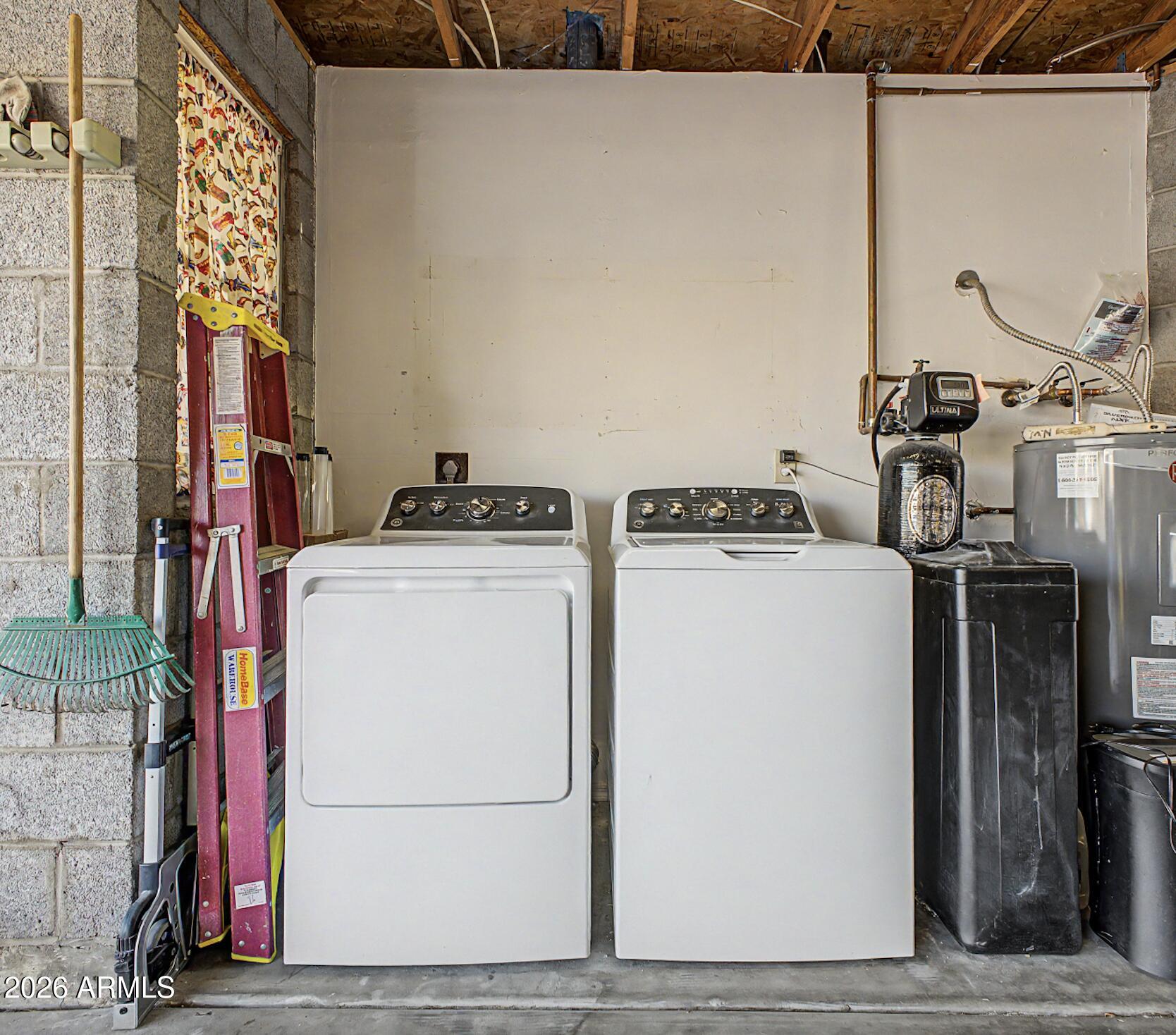 4711 East Piedmont Road Phoenix, AZ 85044 - Photo 25 of 39 Laundry