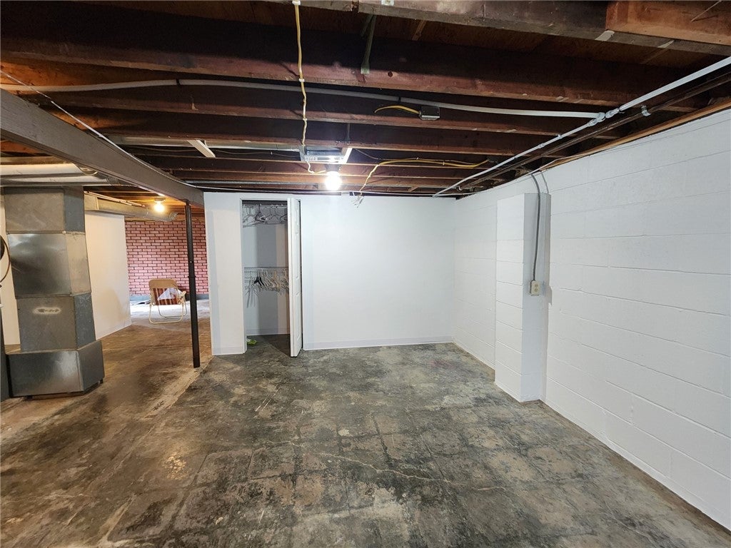 2983 South Wheatland Road Decatur, IL 62521 - Photo 18 of 22 Gallery Image 18