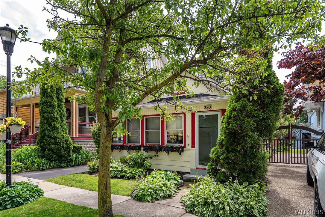 380 Summer Street Buffalo, NY 14213 - Photo 3 of 46