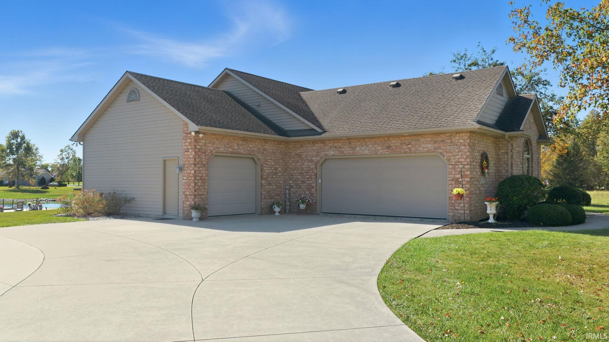 20306 Ehle Road Woodburn, IN 46797 - Photo 4 of 36