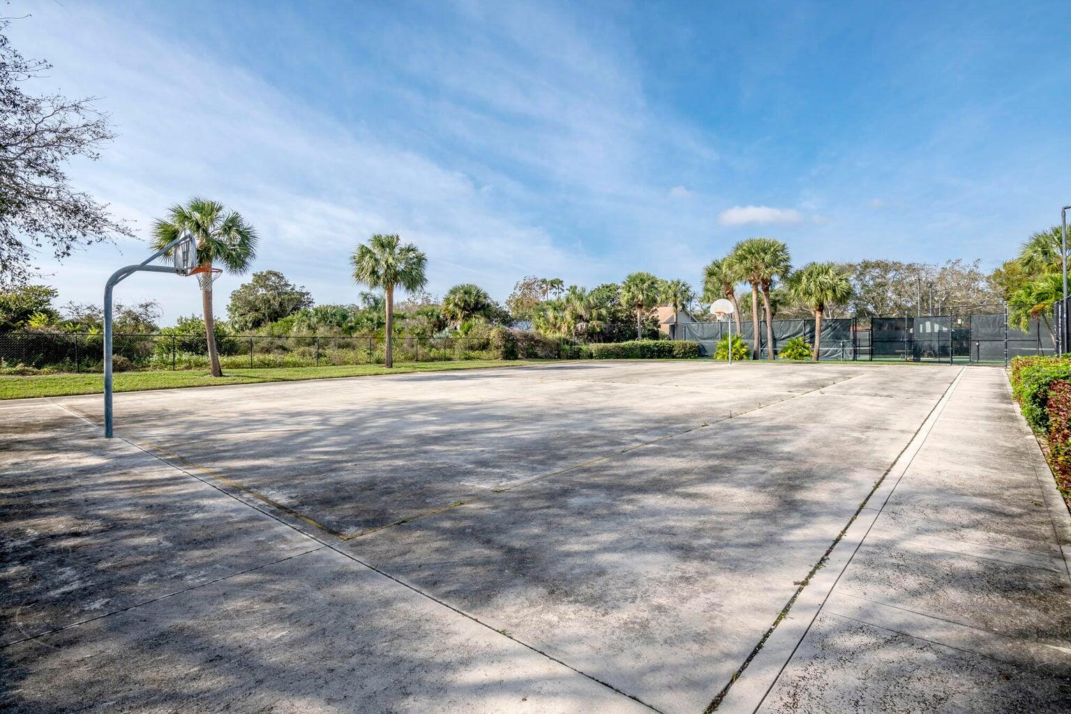 3061 30th Court Jupiter, FL 33477 - Photo 37 of 40 a view of a garden