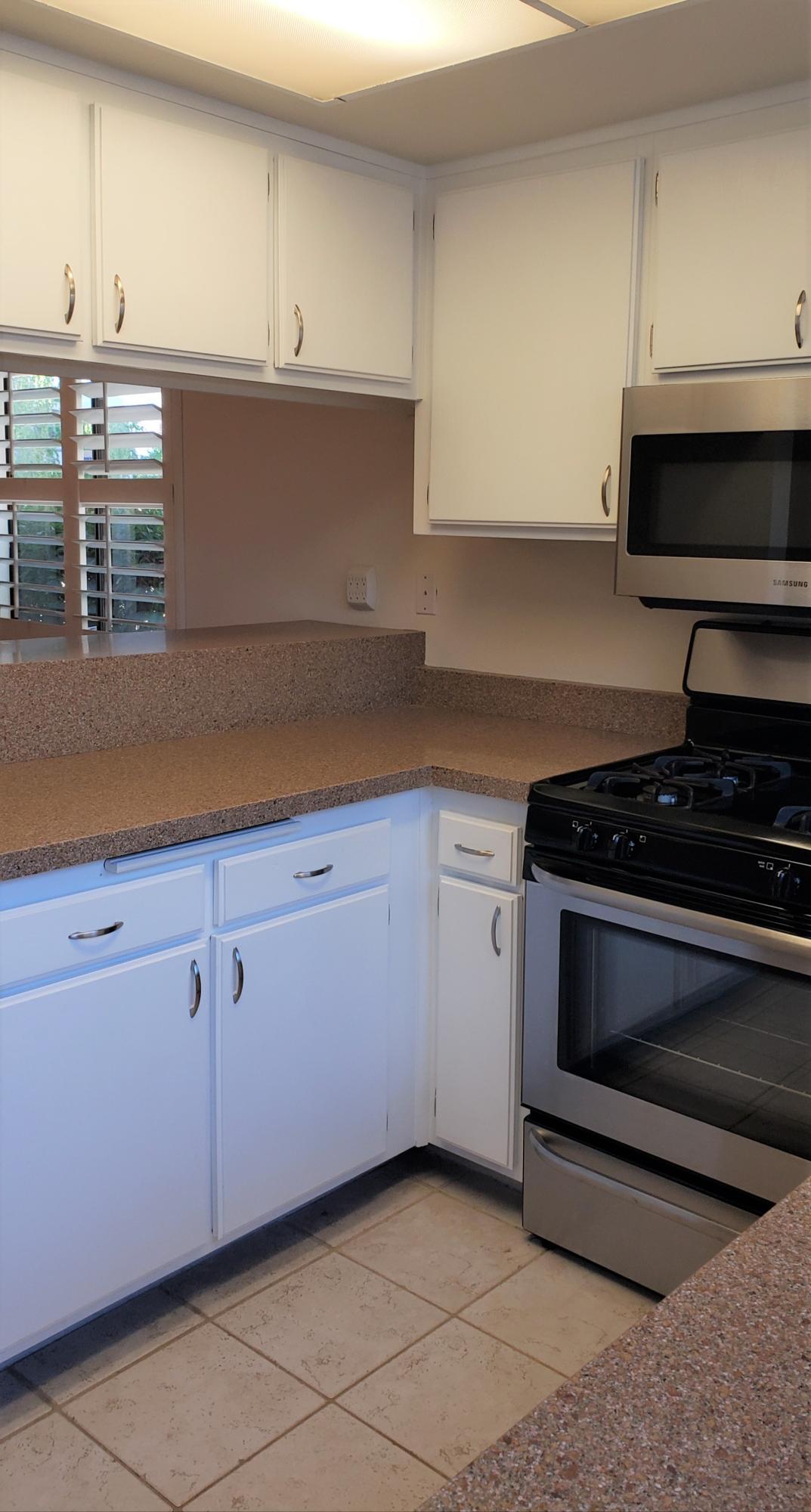 34113 Emily Way Rancho Mirage, CA 92270 - Photo 3 of 20 Kitchen 4