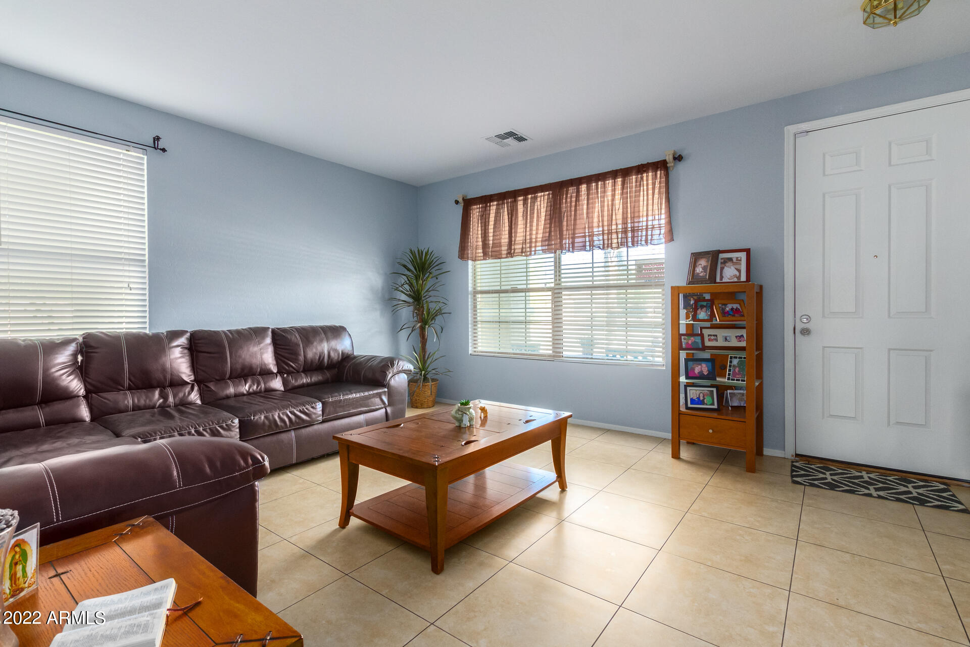 3118 West Apollo Road Phoenix, AZ 85041 - Photo 4 of 26 5 - Apollo