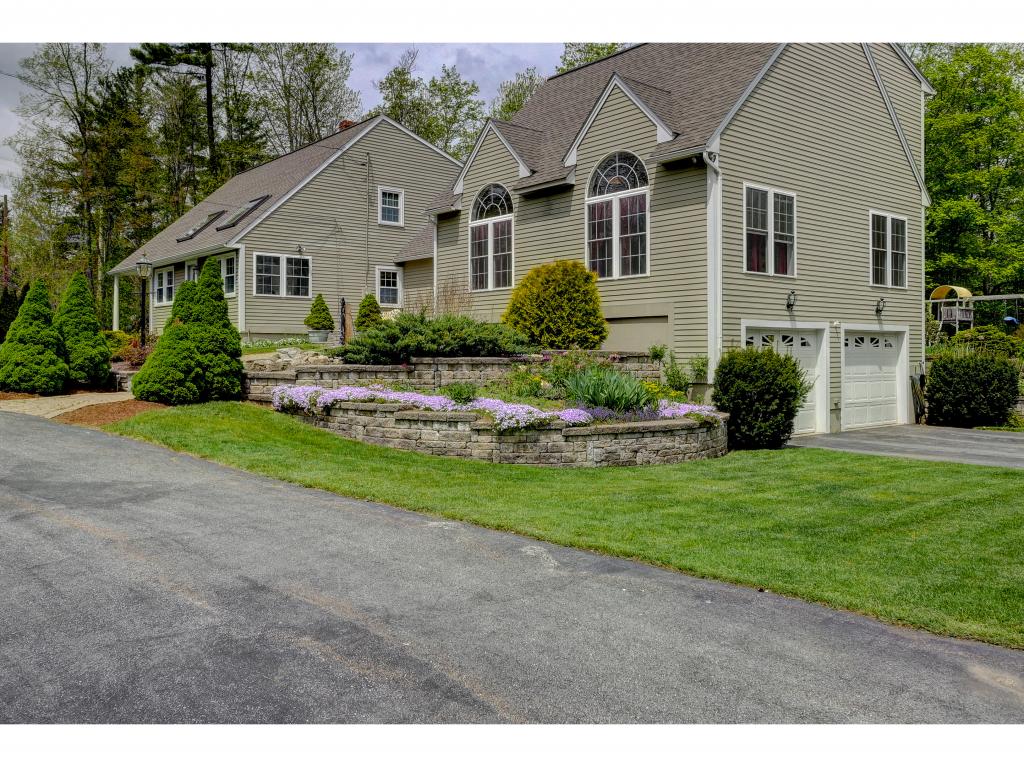 219 Addison Road Goffstown, NH 03045 - Photo 2 of 36
