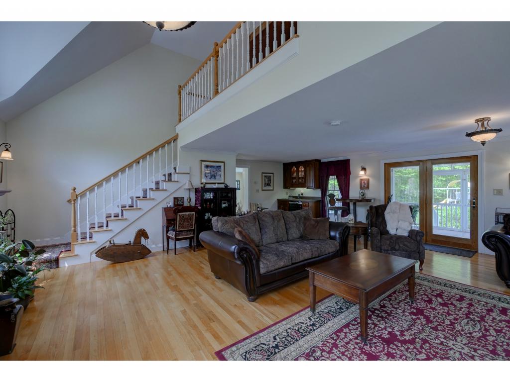219 Addison Road Goffstown, NH 03045 - Photo 13 of 36