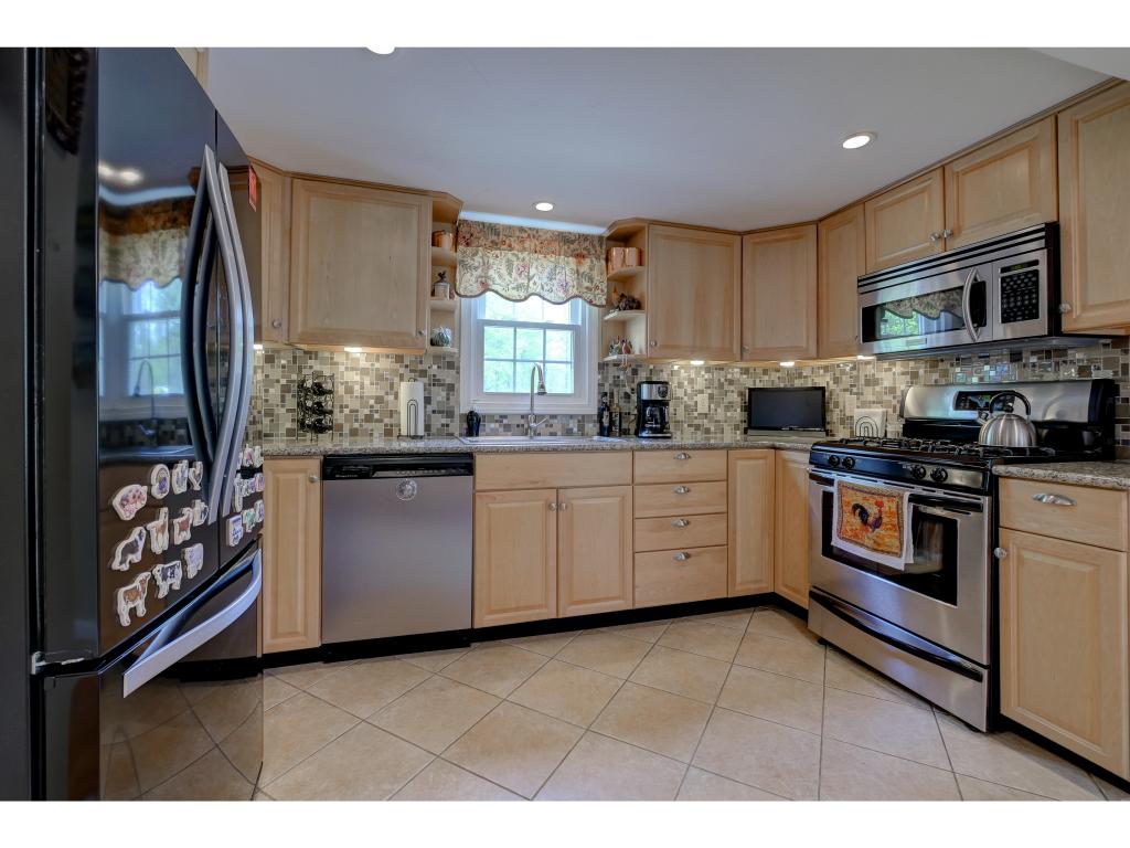 219 Addison Road Goffstown, NH 03045 - Photo 19 of 36
