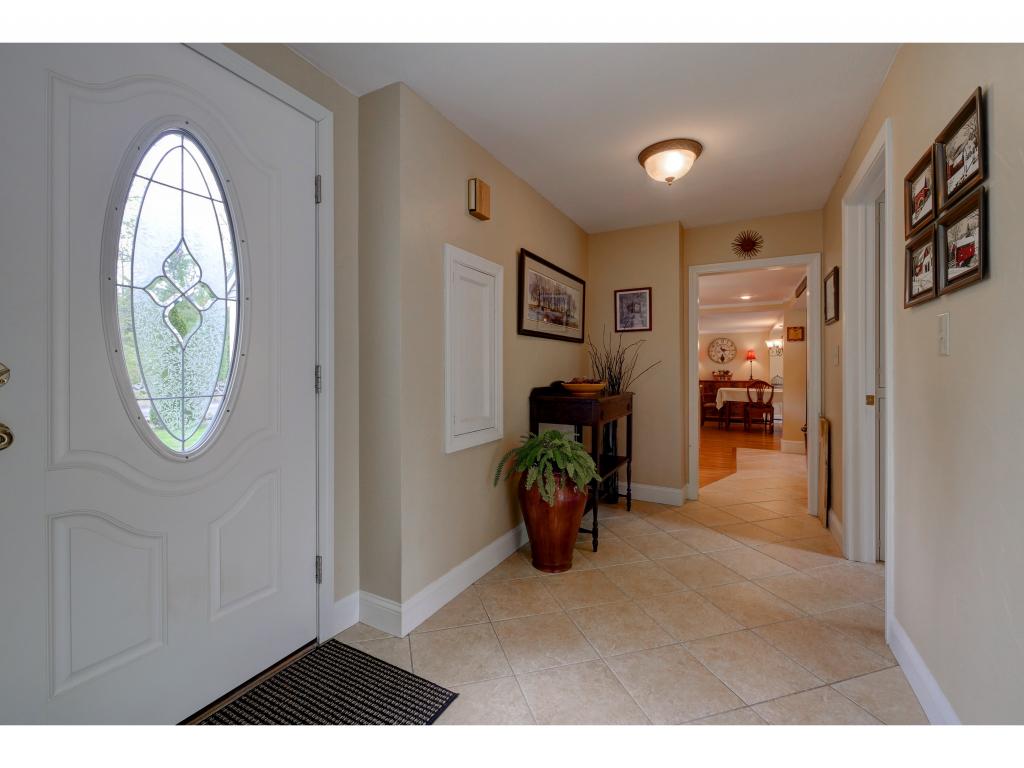 219 Addison Road Goffstown, NH 03045 - Photo 7 of 36