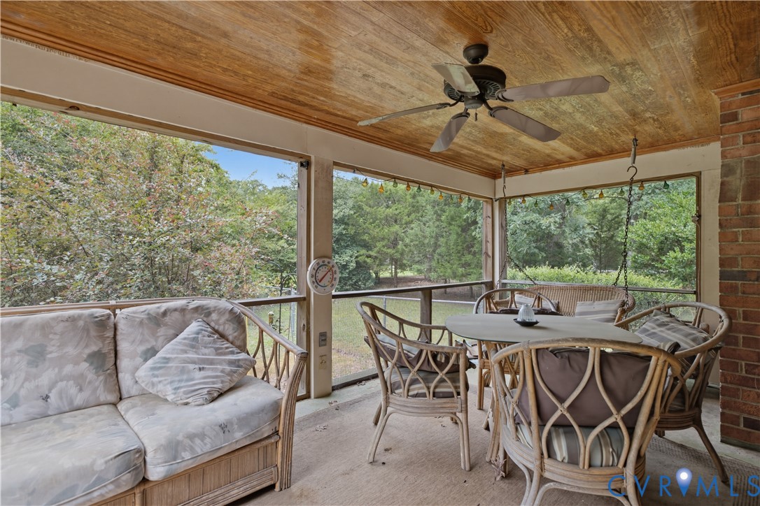 2500 Patricia Road Richmond, VA 23231 - Photo 21 of 34 Sunroom