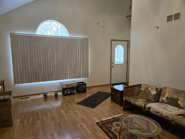 $229,900 | 3117 Carpenter Street, Steger, IL 60475