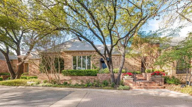 $2,195,000 | 29 St Laurent Place, Dallas, TX 75225