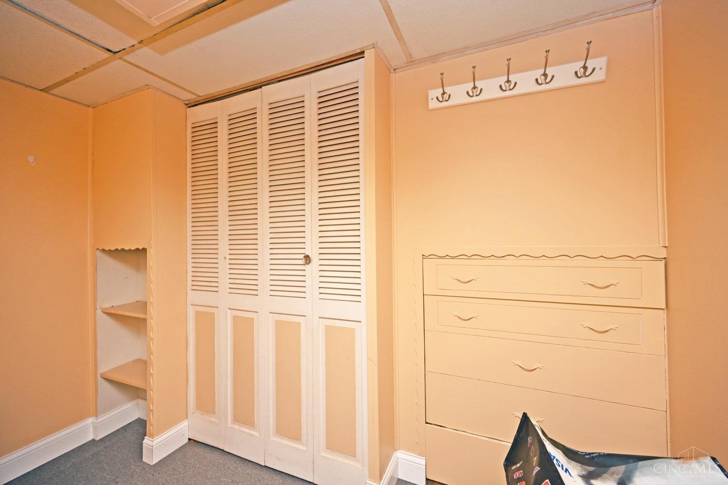 7937 Thompson Road Cincinnati, OH 45247 - Photo 38 of 51 Gallery Image 38