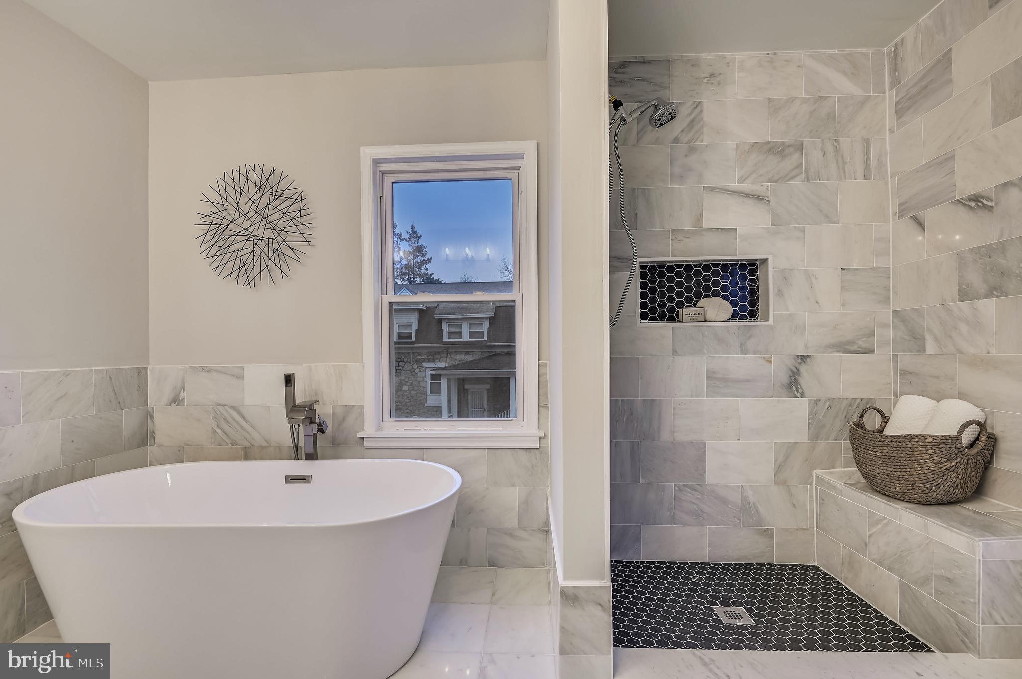 4000 Bateman Avenue Baltimore, MD 21216 - Photo 17 of 34 Master Bathroom