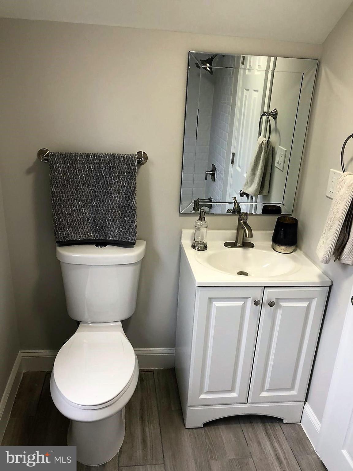 4000 Bateman Avenue Baltimore, MD 21216 - Photo 27 of 34 3rd Floor Bathroom #3