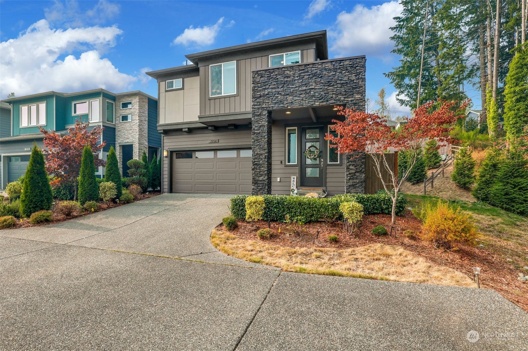 19724 11th Drive Southeast Bothell, WA 98012 - Photo 4 of 40 Gallery Image 4