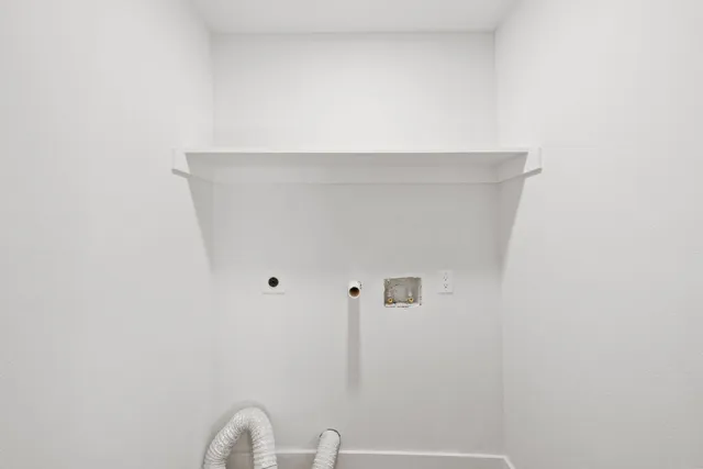 $529,900 | 9420 Shady Oaks Drive, Austin, TX 78729