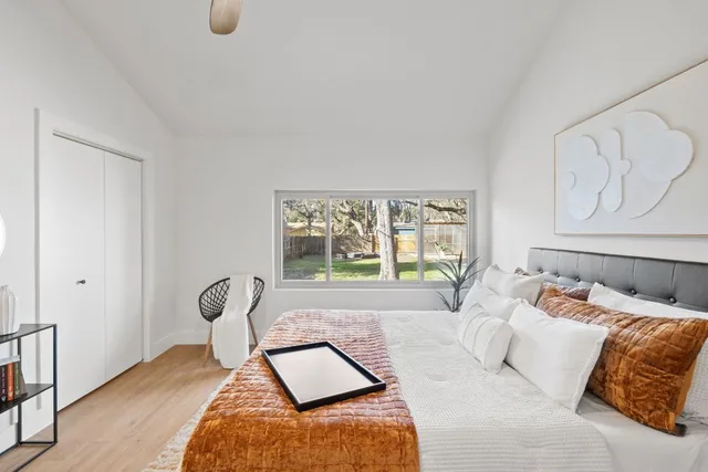 $529,900 | 9420 Shady Oaks Drive, Austin, TX 78729