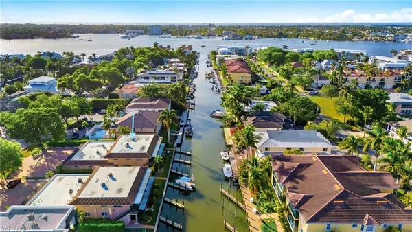 $399,000 | 1517 Chesapeake Avenue, Unit B3, Naples, FL 34102