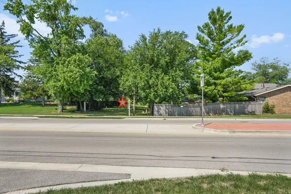 $350,000 | 15106 West Avenue, Orland Park, IL 60462