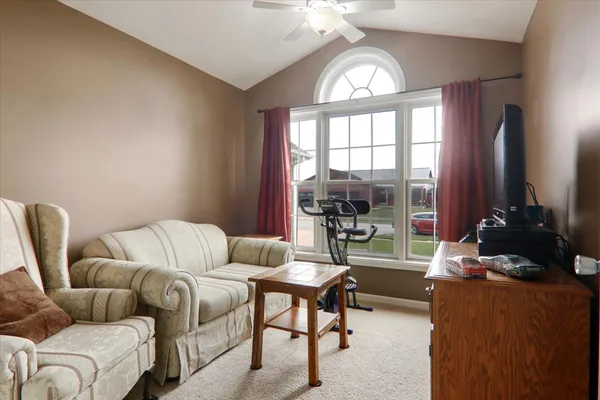 $325,000 | 2219 Bracebridge Road, Bloomington, IL 61705