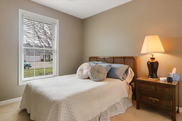 $325,000 | 2219 Bracebridge Road, Bloomington, IL 61705