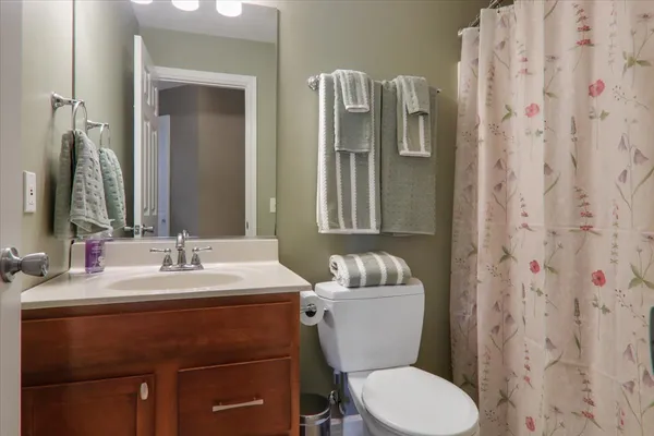 $325,000 | 2219 Bracebridge Road, Bloomington, IL 61705