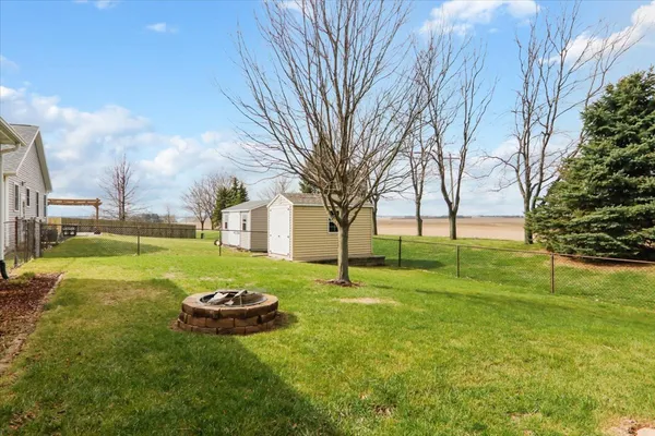 $325,000 | 2219 Bracebridge Road, Bloomington, IL 61705