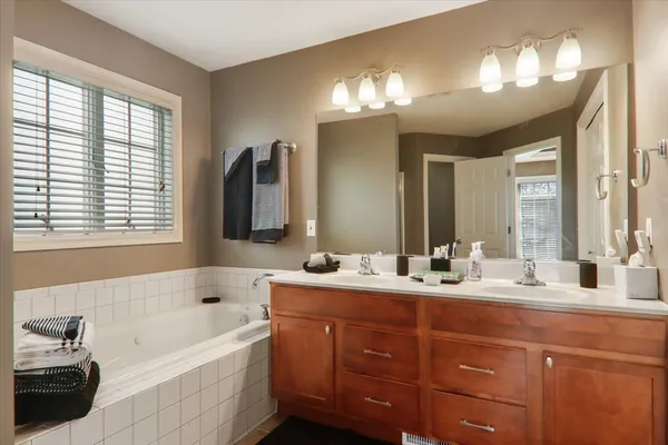 $325,000 | 2219 Bracebridge Road, Bloomington, IL 61705