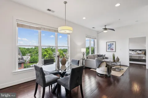 $685,000 | 1107 South Walter Reed Drive, Unit 502, Arlington, VA 22204
