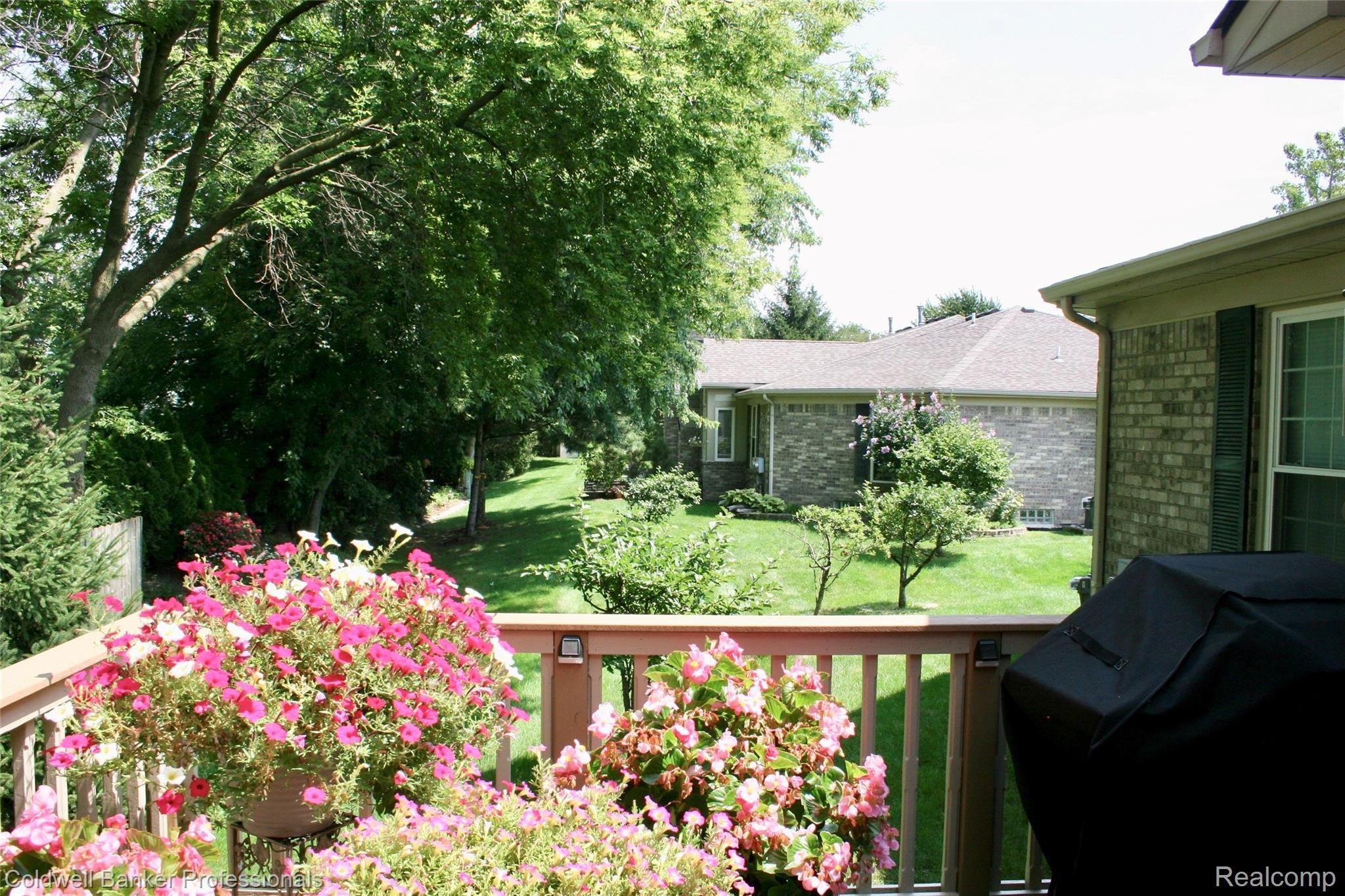 18347 Pleasant Valley Drive Macomb, MI 48044 - Photo 43 of 55 fullsizeoutput_52c.jpeg