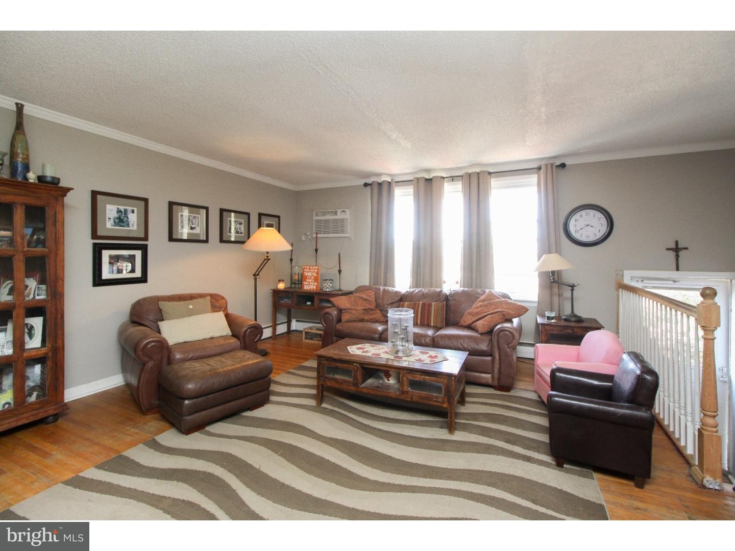3858 Salina Road Philadelphia, PA 19154 - Photo 4 of 24 Gallery Image 4