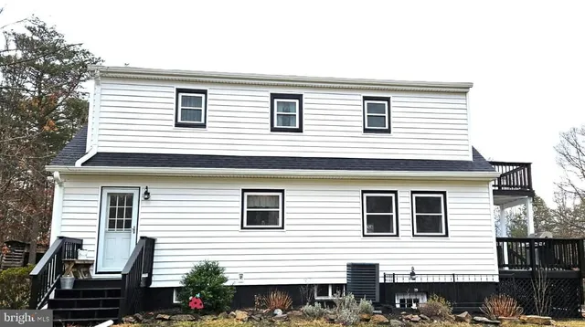 $799,900 | 654 Soper Lane, Paw Paw, WV 25434