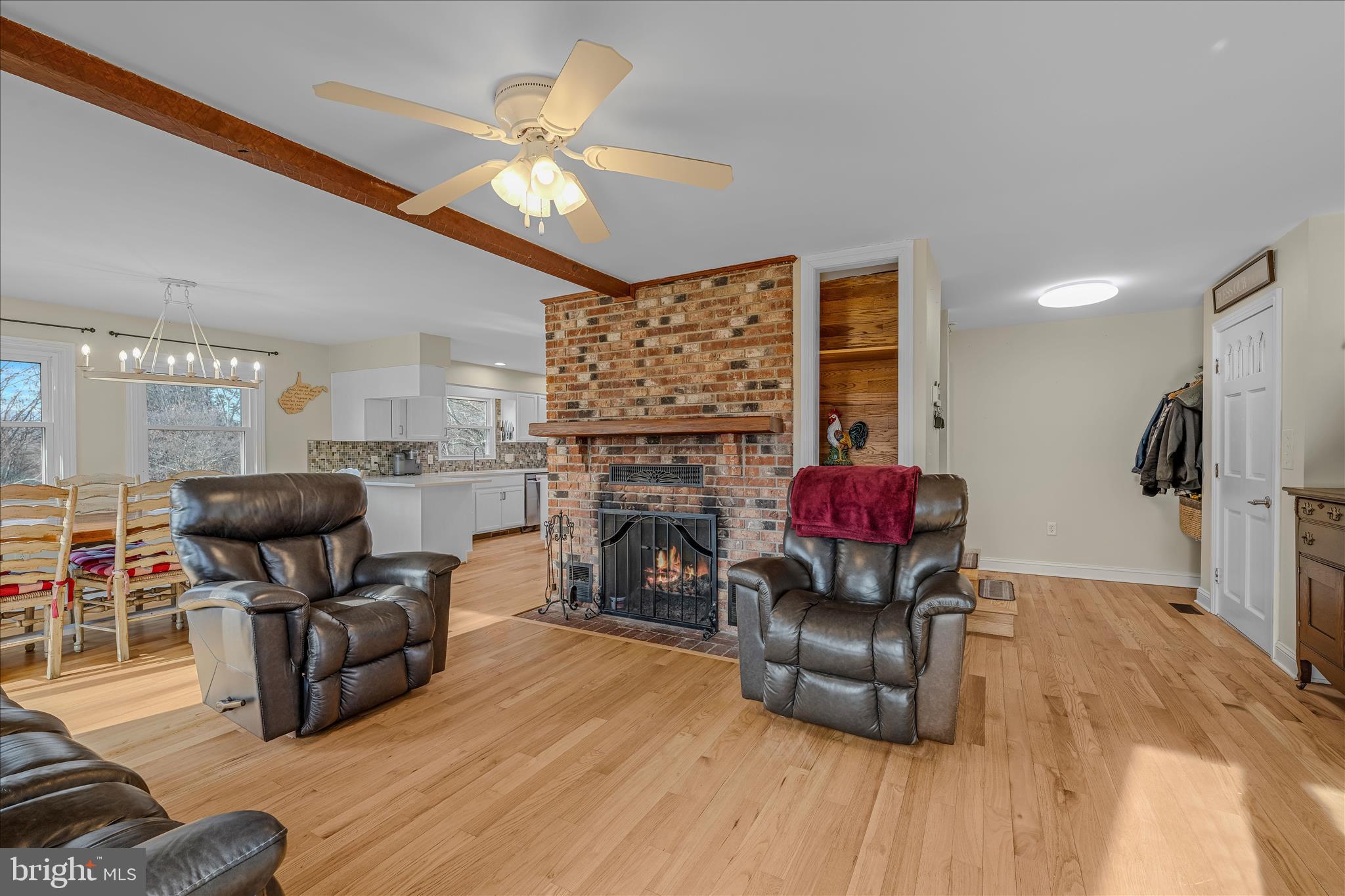654 Soper Lane Berkeley Springs, WV 25411 - Photo 64 of 146 Living Room