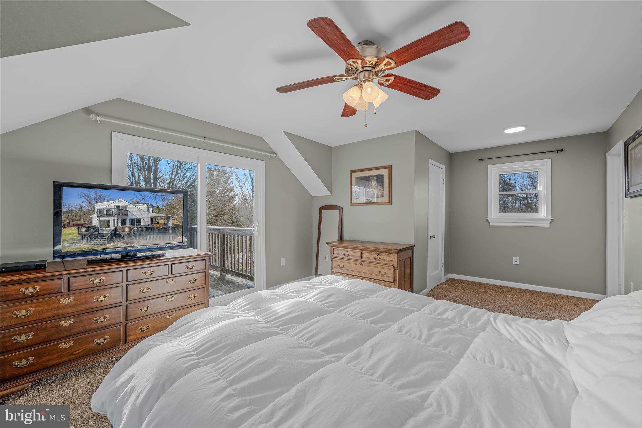 654 Soper Lane Berkeley Springs, WV 25411 - Photo 77 of 146 Primary Bedroom