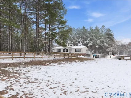$325,000 | 13520 Dykeland Road, Amelia Court House, VA 23002