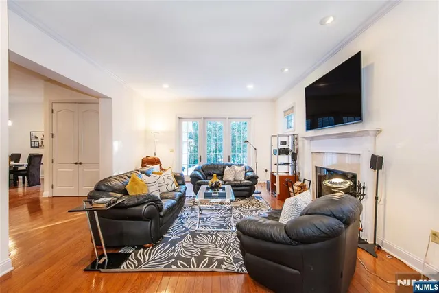 $1,850,000 | 3 Christopher Court, Montclair, NJ 07042