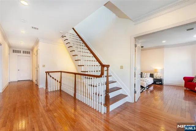$1,850,000 | 3 Christopher Court, Montclair, NJ 07042