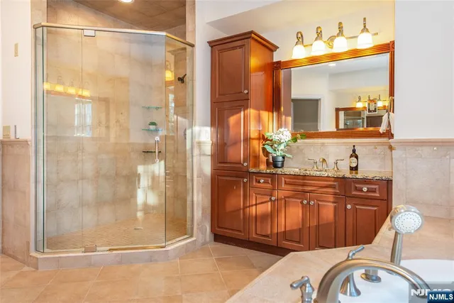 $1,850,000 | 3 Christopher Court, Montclair, NJ 07042