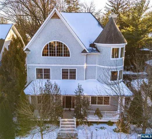 $1,850,000 | 3 Christopher Court, Montclair, NJ 07042