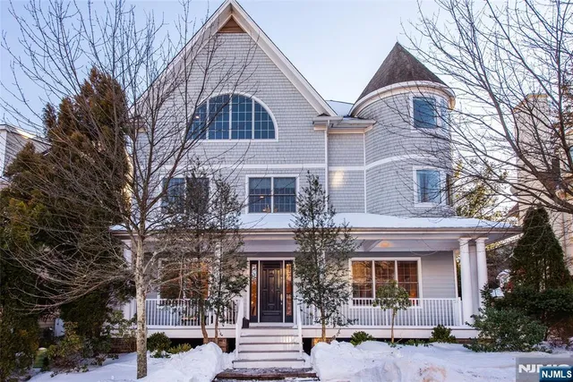 $1,850,000 | 3 Christopher Court, Montclair, NJ 07042