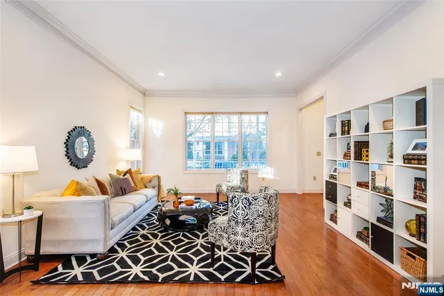 $1,850,000 | 3 Christopher Court, Montclair, NJ 07042