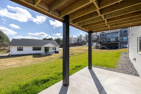 $489,900 | 270 Southern Drive, Holmen, WI 54636