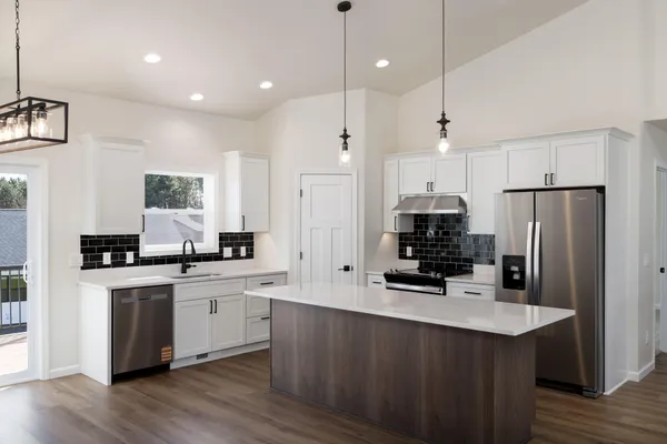 $489,900 | 270 Southern Drive, Holmen, WI 54636