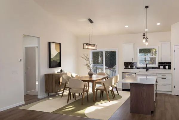 $489,900 | 270 Southern Drive, Holmen, WI 54636