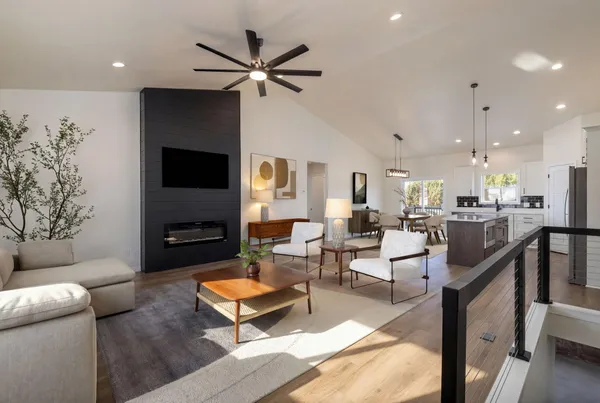 $489,900 | 270 Southern Drive, Holmen, WI 54636